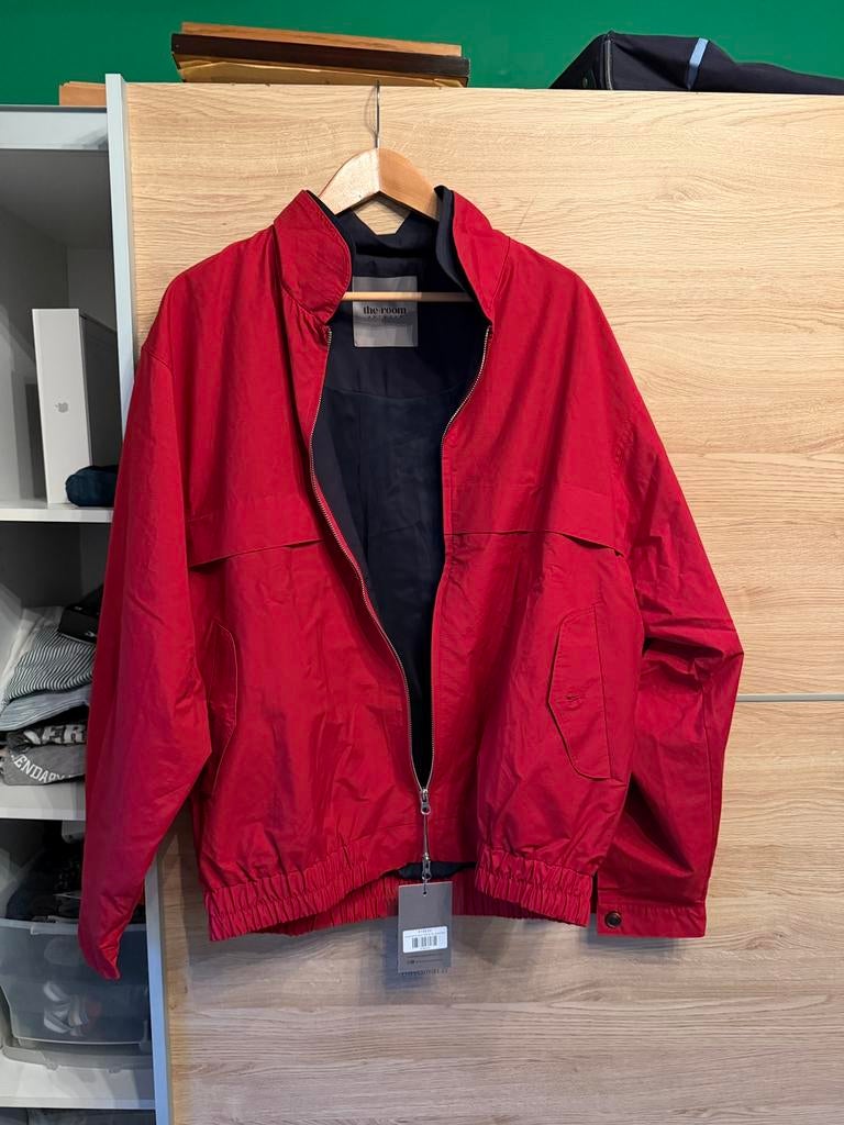 Veste zippée surdimensionnée à double col The Room rouge, Vêtements | Femmes, Vestes | Été, Enlèvement ou Envoi, Neuf, Rouge