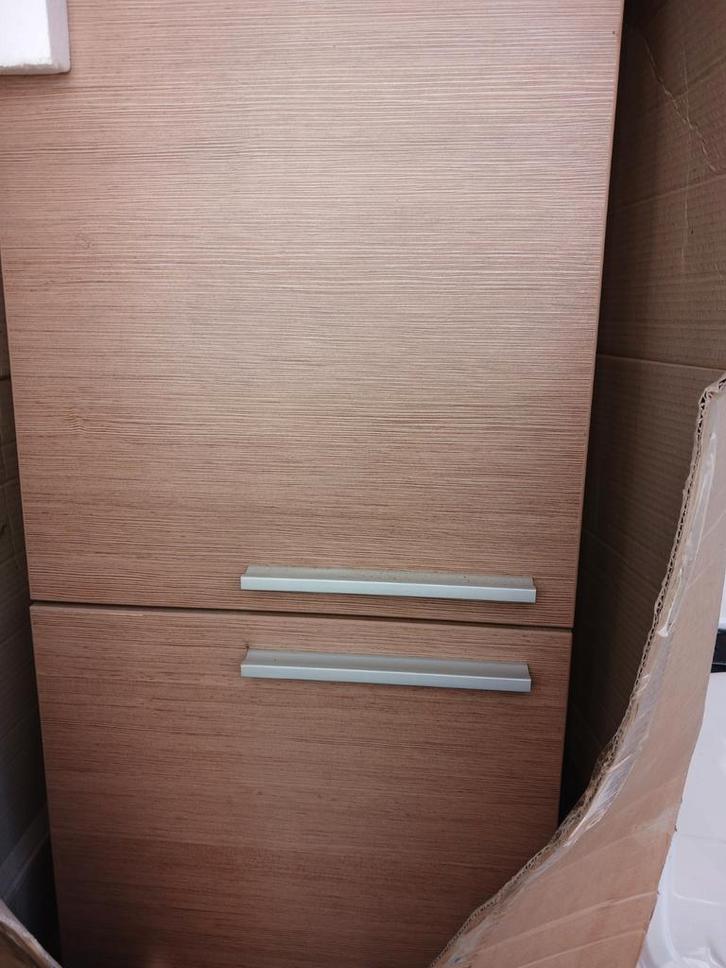 Salle de bain complette facq, Huis en Inrichting, Kasten | Roldeurkasten en Archiefkasten, Eikenhout, Ophalen