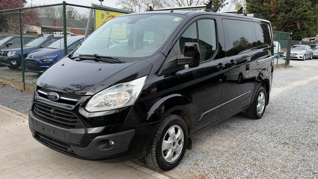 Ford Tourneo Custom 2.2 diesel dubbele cabine bj 2015 km 102, Auto's, Voorwielaandrijving, Euro 5, Gebruikt, Overige modellen