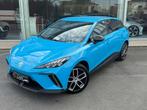MG MG4 64 kWh LUXURY / 360CAM / CARPLAY / ZETEL&STUURVR, Auto's, MG, Automaat, Gebruikt, Blauw, 5 deurs