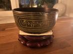 Grand bol chantant tibétain gravé – 20 cm avec socle, Antiquités & Art, Enlèvement
