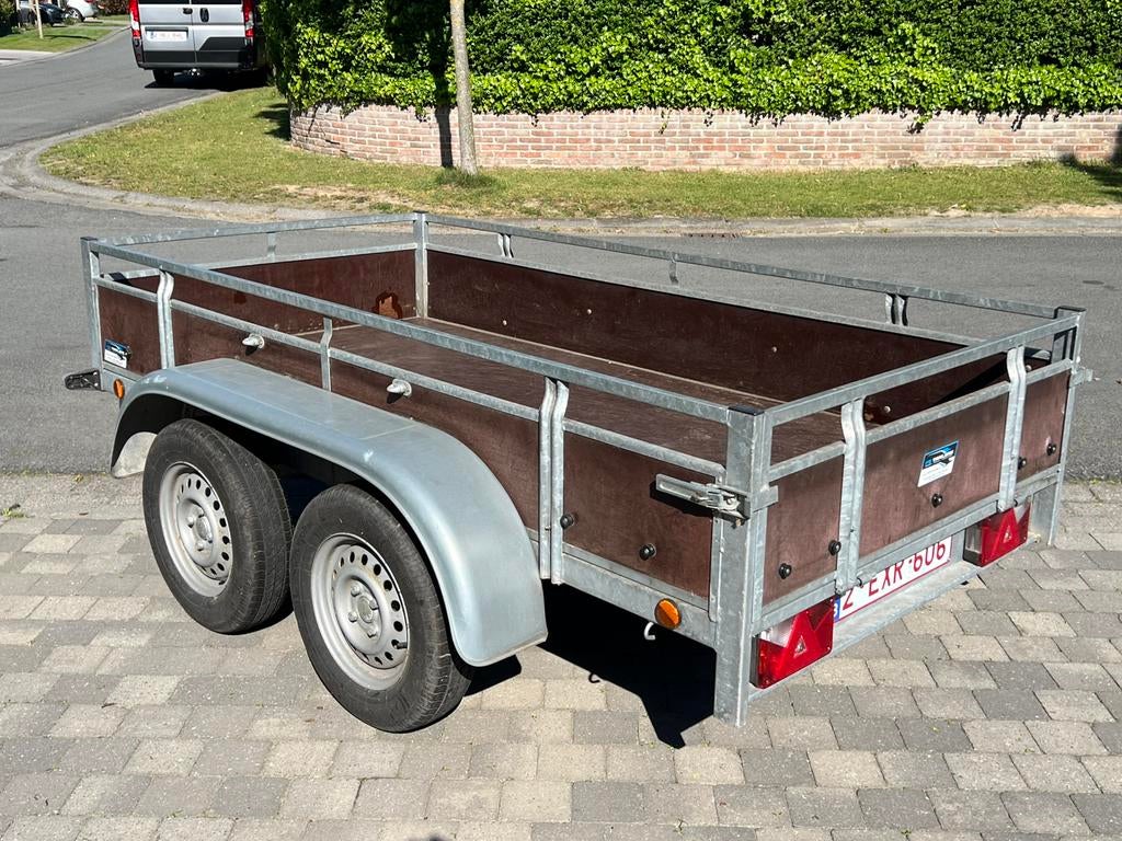 Aanhangwagen met dubbele as, Ophalen, Gebruikt