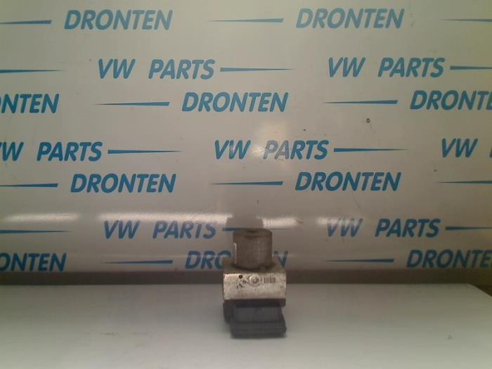 Pompe ABS d'un Volkswagen Tiguan, Autos : Pièces & Accessoires, Électronique & Câbles, Volkswagen, Utilisé, 3 mois de garantie