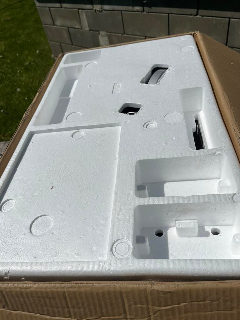 Scie à onglets KGM216, Enlèvement, Comme neuf