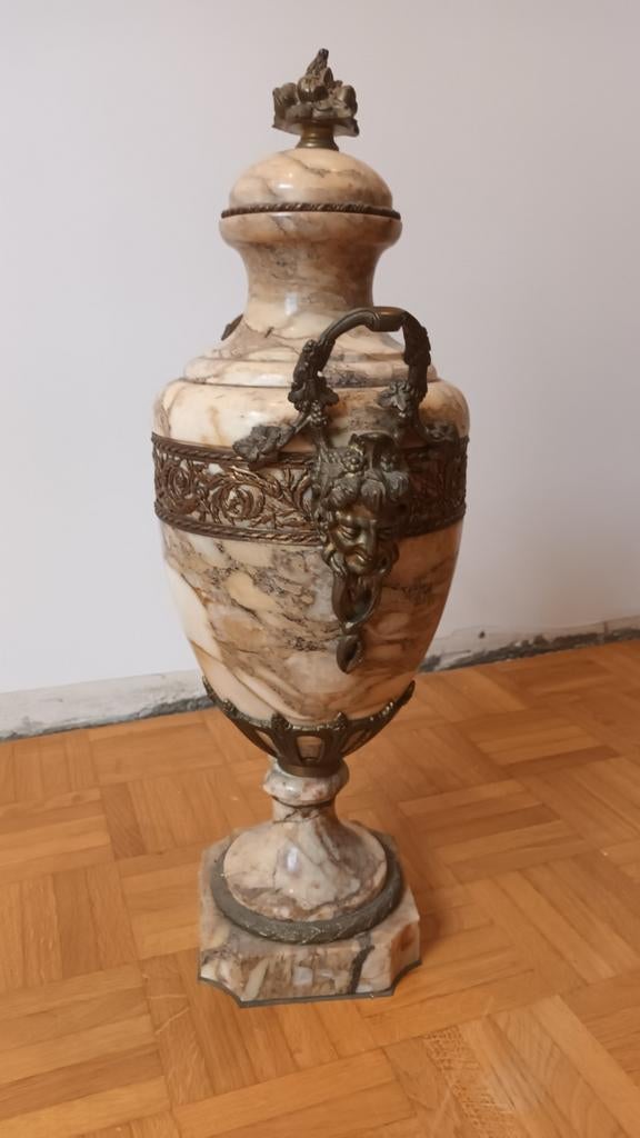 casolette, Antiquités & Art, Enlèvement