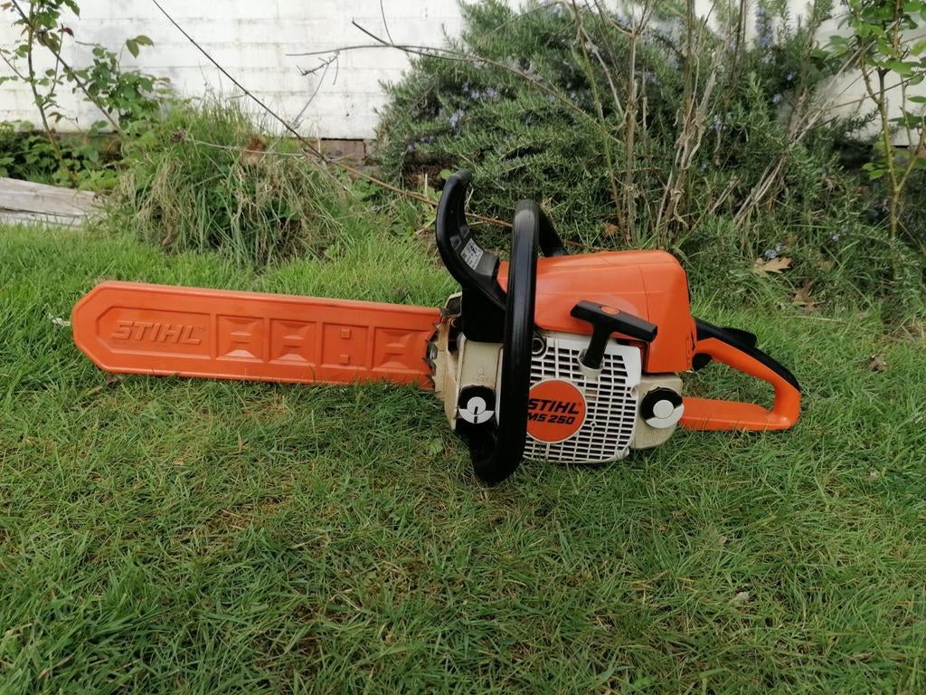 Stihl MS250c, Enlèvement