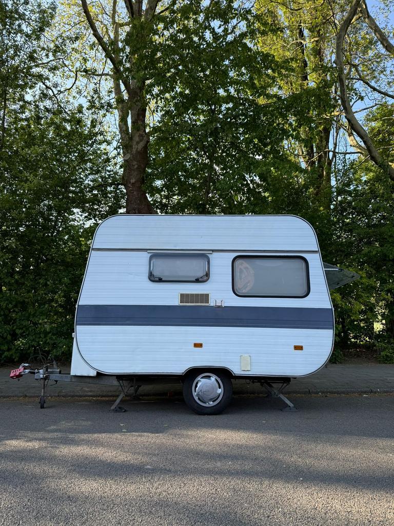 Caravane Adria - 750 kg légère, 4 à 5 mètres, Particulier, Adria, 500 - 750 kg