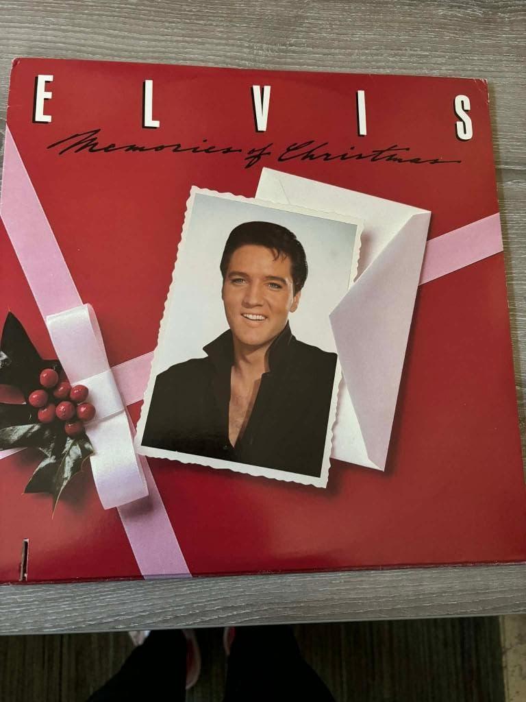 Elvis lp, Memories ofChristmas, USA persing, black label., Gebruikt, Ophalen of Verzenden, Rock-'n-Roll, 12 inch