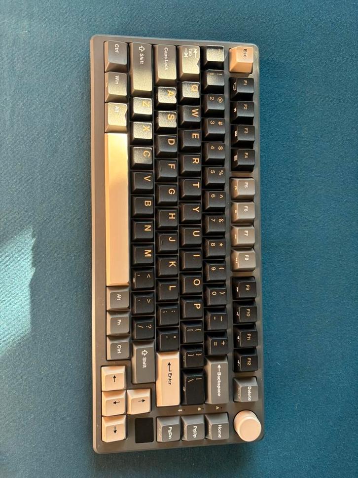 Royal kludge rk-m75 draadloos gaming keyboard, Informatique & Logiciels, Claviers, Comme neuf, Qwerty, Sans fil, Clavier gamer