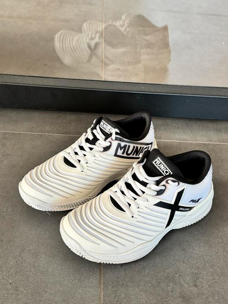 NIEUWE Padel schoenen Munich, Sport en Fitness, Tennis, Zo goed als nieuw, Schoenen, Ophalen