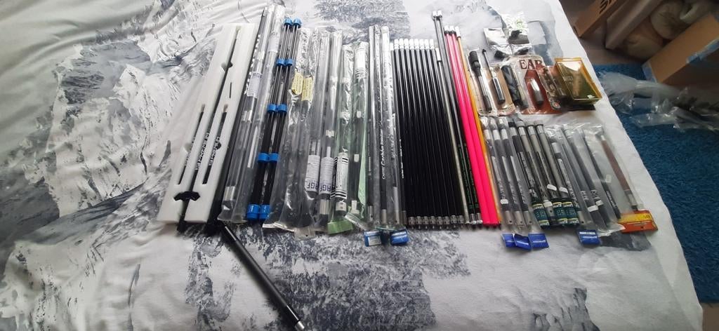 diverse stabilisatoren en v-bars meeste nog nieuw incl prijs, Ophalen of Verzenden, Zo goed als nieuw, Recurveboog