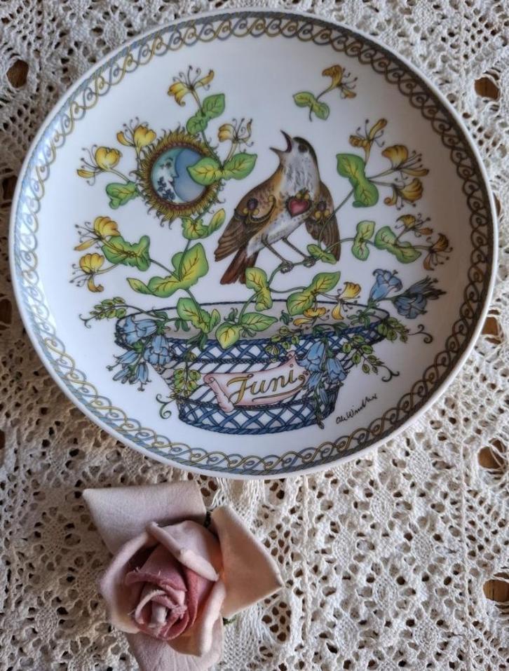 Hutschenreuther wandbordje, nachtegaal, Juni , Ole Winther, Antiquités & Art, Curiosités & Brocante, Enlèvement ou Envoi