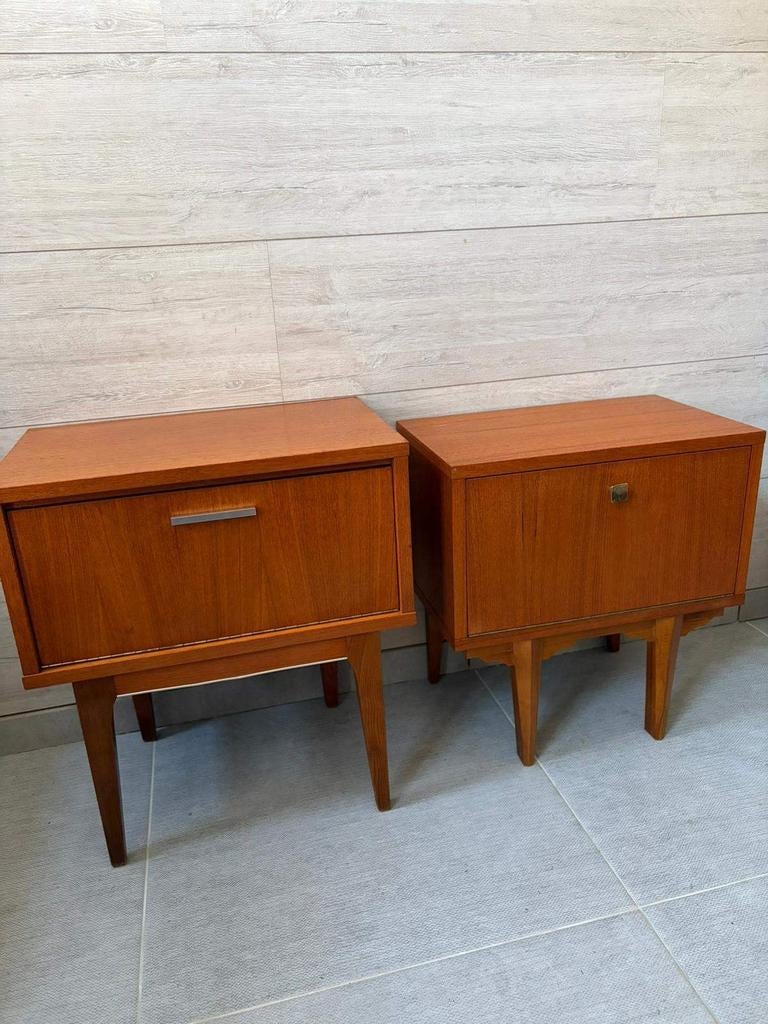 Vintage nachtkastjes, Ophalen, Zo goed als nieuw, 45 tot 65 cm, Minder dan 55 cm