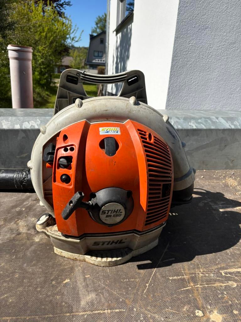Souffleur Sthil BR550 et tondeuse Husqvarna hors d’usage, Jardin & Terrasse, Souffleurs de feuilles, Comme neuf, Enlèvement