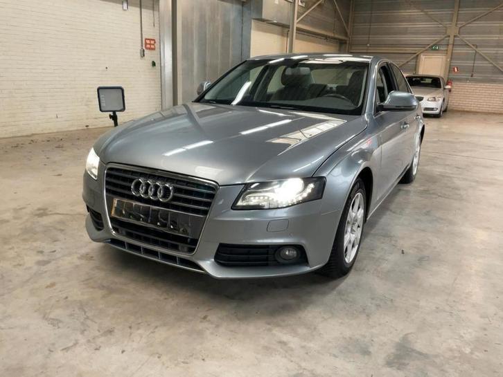 Audi A4 B8 1.8TFSi benzine automaat xenon navi trekhaak, Auto's, Audi, Bedrijf, Te koop, A4, ABS, Airbags, Airconditioning, Bluetooth