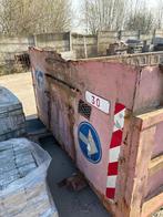 Containers avec son triangle, Enlèvement