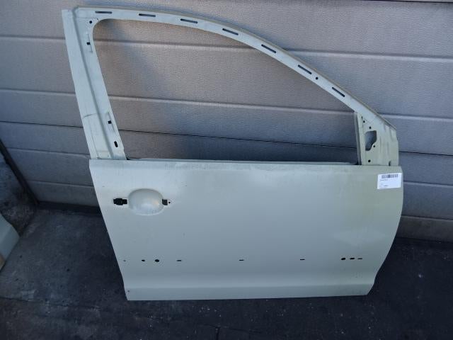 PORTE AVANT DROITE Volkswagen Polo IV Classic (9N5 / 6), Utilisé, Droite, Volkswagen, Porte