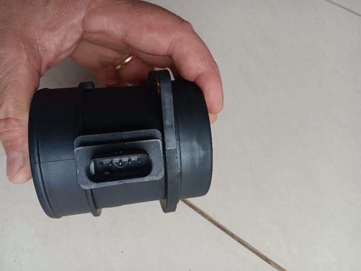 Débitmètre d'air, 8ET009149-201, SsangYong, Hyundai, Kia, Autos : Pièces & Accessoires, Moteurs & Accessoires, Hyundai, Kia, SsangYong