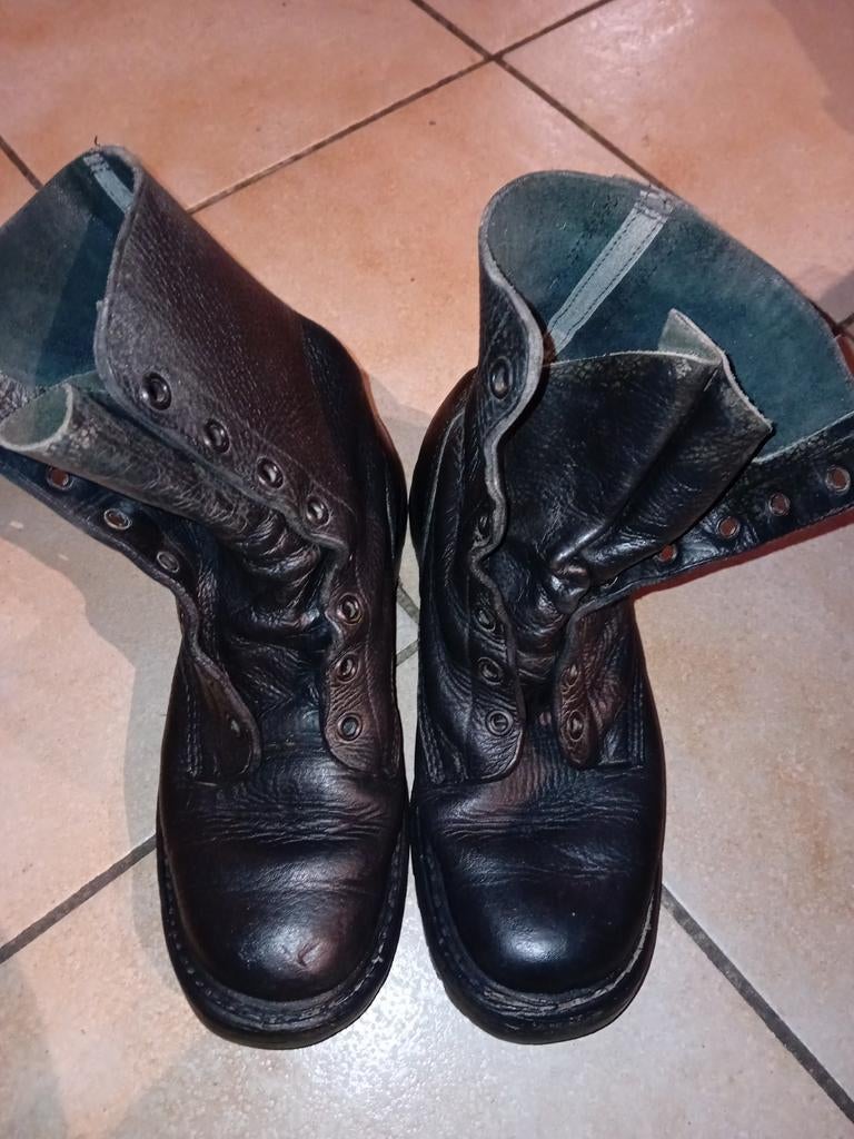 Combat shoes armee belge pointure 41 avec semelles vibram, Enlèvement