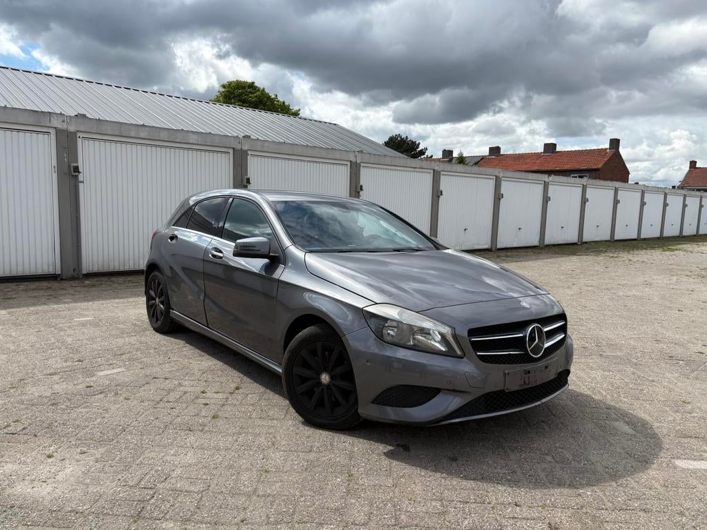 Mercedes a 180 4000€, Autos, Entreprise, Essence, Achat