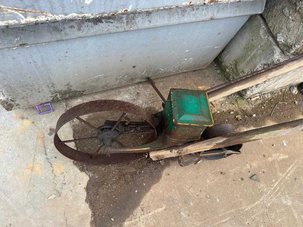 Vintage oude zaaimachine, Zakelijke goederen, Ophalen