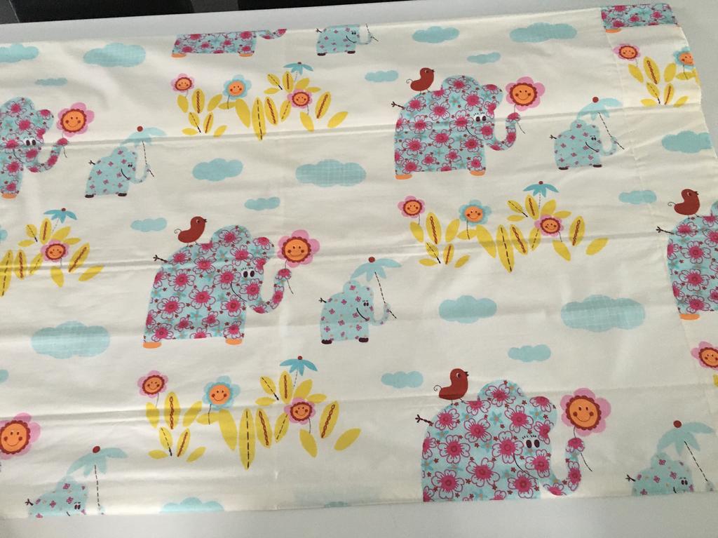 Gordijn kinderslaapkamer incl. baleinen en zware onderlat, Huis en Inrichting, Stoffering | Gordijnen en Lamellen, Zo goed als nieuw