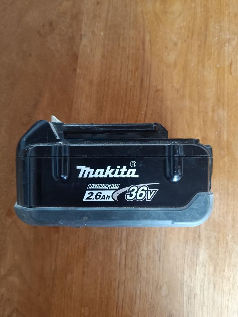 Batterie Makita lithium ion 36v, Bricolage & Construction, Enlèvement, Utilisé
