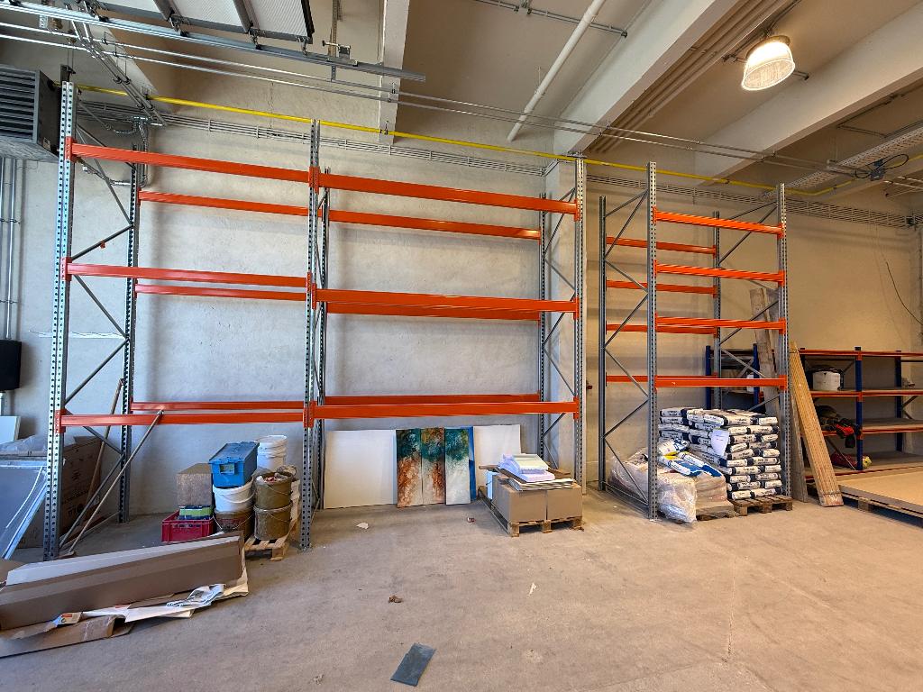 Palletstellingen / magazijnrekken / grootvakstellingen, Ophalen