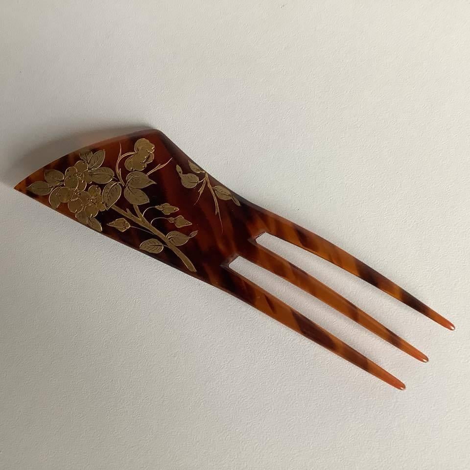 beau peigne à cheveux ancien - décoratif avec détails dorés, Antiquités & Art, Antiquités | Vêtements et Textile, Enlèvement ou Envoi