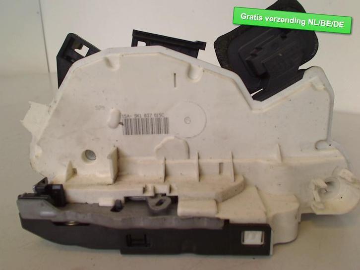 PORTIERSLOT LINKS VOOR Volkswagen Polo V (6R) (5K1837015C), Auto-onderdelen, Carrosserie, Volkswagen, Voor, Links, Gebruikt