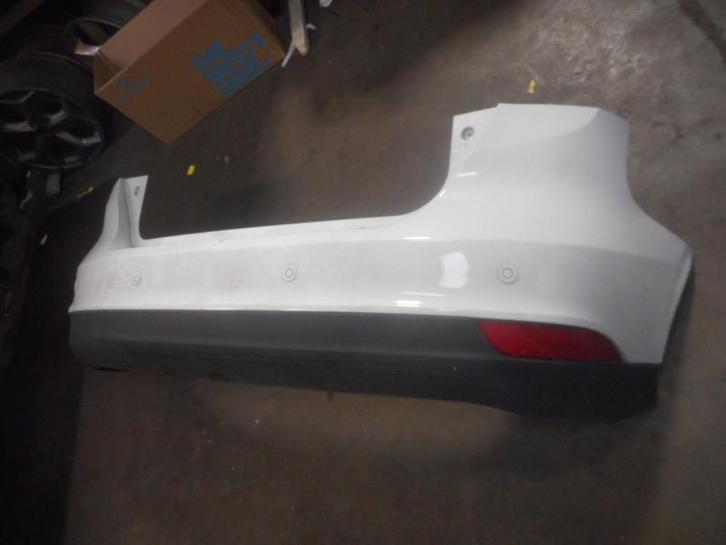 BUMPERCOVER ACHTER Ford Focus (01-1970/-) (f1eb-17906bb), Auto-onderdelen, Carrosserie, Bumper, Ford, Achter, Gebruikt
