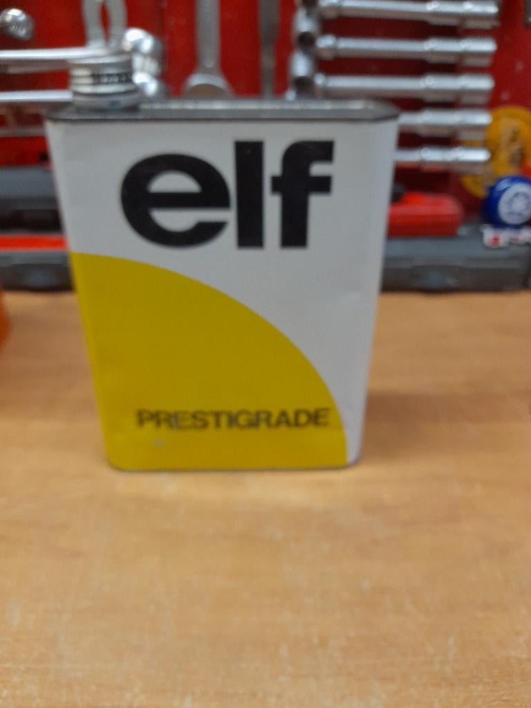 ancien bidon huile vide elf prestigrade, Collections, Marques & Objets publicitaires, Utilisé, Autres types, Envoi