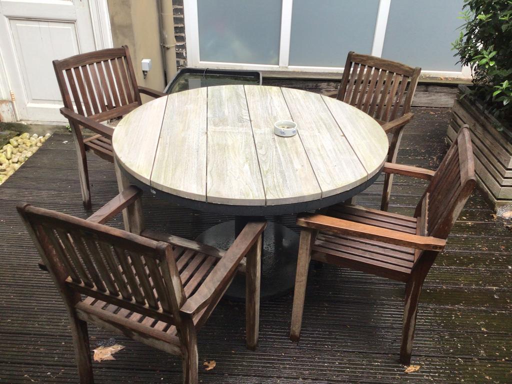 Tuintafel teak rond DIAMETER 120 cm, Ophalen, Zo goed als nieuw