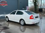 Skoda Octavia 1.6 TDI DPF DSG Navi Airco CruiseCntrl Camera, Autos, Euro 5, Achat, Entreprise, Entretenue par le concessionnaire