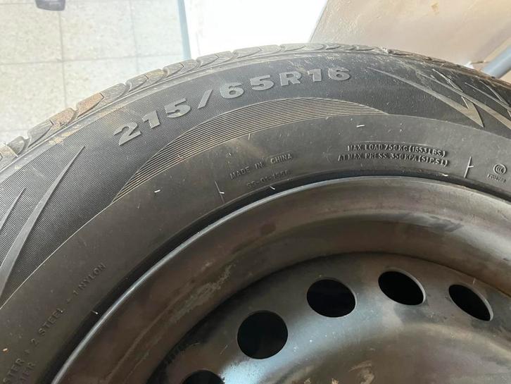 Pneus été kadjar, Autos : Pièces & Accessoires, Pneus & Jantes, Pneus et Jantes, Pneus été, 16 pouces, 215 mm, Enlèvement