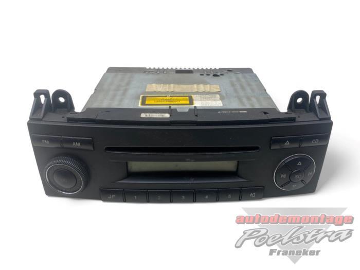 Radio/Lecteur CD d'un Volkswagen Crafter, Autos : Pièces & Accessoires, Électronique & Câbles, Volkswagen, Utilisé, 3 mois de garantie