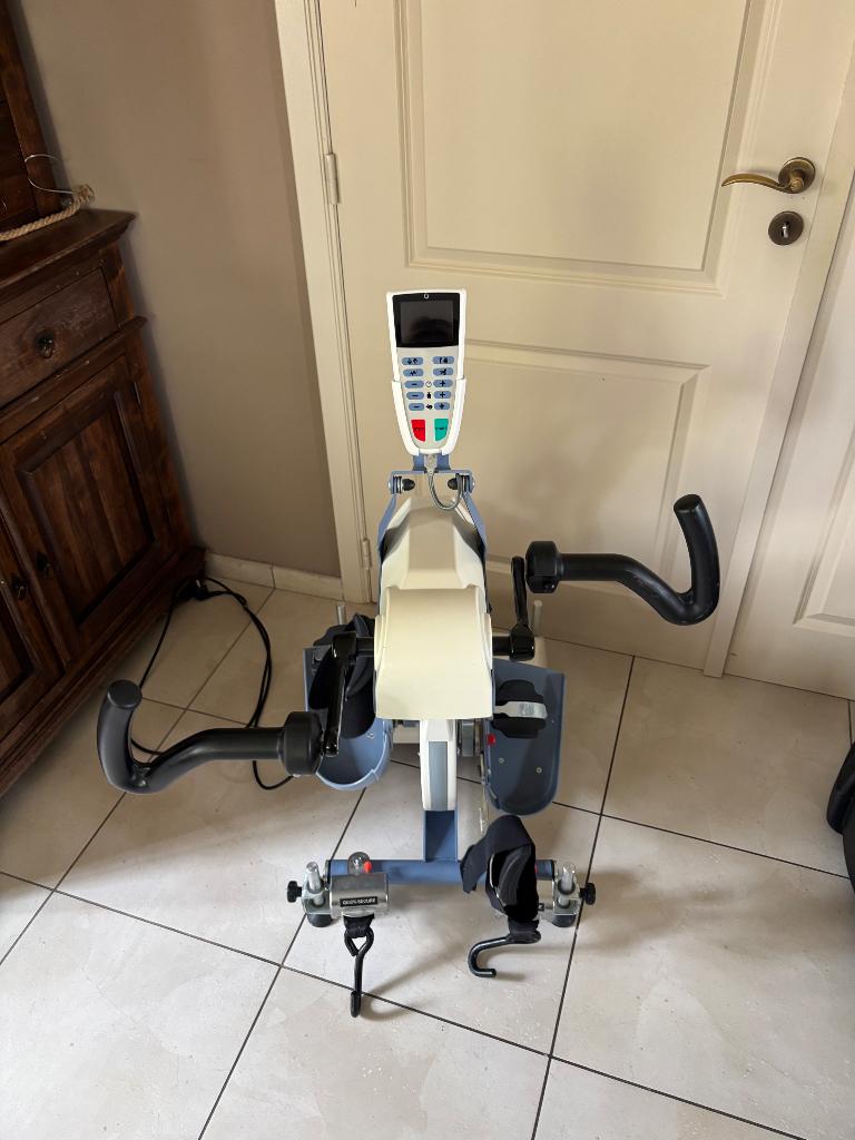 Thera Vital armen en benen in nieuw staat, full option, Ophalen of Verzenden, Zo goed als nieuw