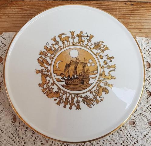 SALE Frans kaas plateau, GIEN, sterrenbeelden & zeilschip, Antiek en Kunst, Curiosa en Brocante, Ophalen of Verzenden