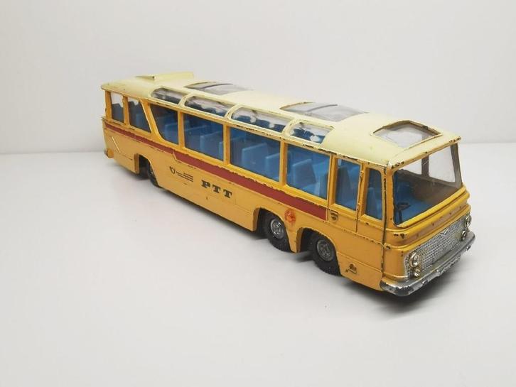 Vintage VEGA Swiss Postal Bus DINKY SUPERTOYS Made England, Hobby en Vrije tijd, Modelauto's | 1:43, Gebruikt, Bus of Vrachtwagen