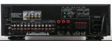 Twee versterkers in goede staat beschikbaar voor biedingen