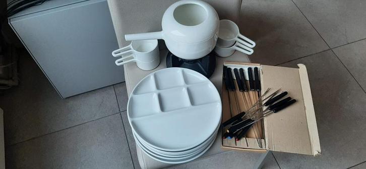 fondueset fondue set modern design gelakt gietijzer compleet, Elektronische apparatuur, Fonduesets, Zo goed als nieuw, Fondueset