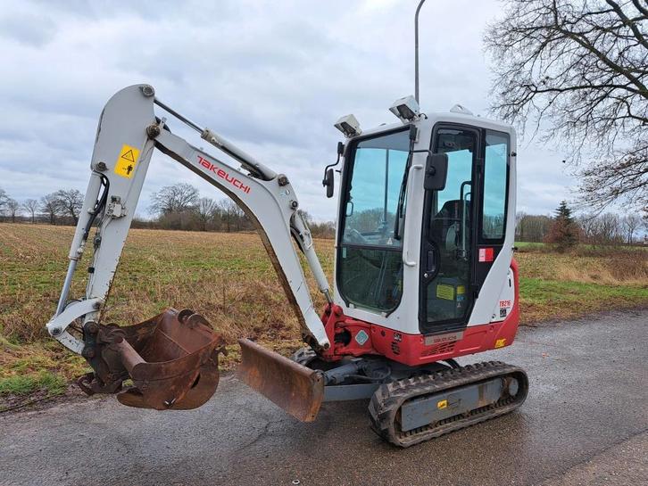 Takeuchi TB216 - Minigraver (bj2020), Zakelijke goederen, Machines en Bouw | Overig, Ophalen