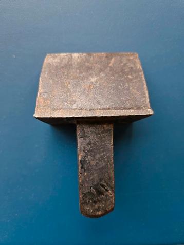 Aambeeld opzetstuk. beschikbaar voor biedingen