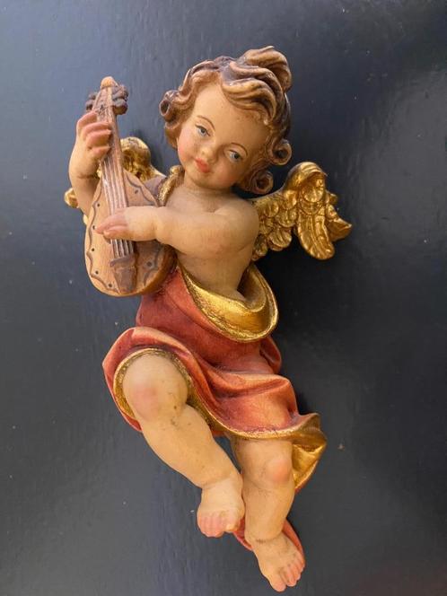 Houten engeltje - polychrome, Antiek en Kunst, Antiek | Religieuze voorwerpen, Ophalen of Verzenden