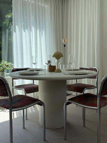 Ronde mortex eettafel dia 120cm beschikbaar voor biedingen