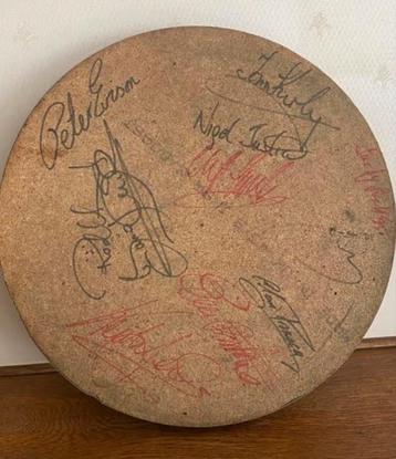 Oud dartbord gesigneerd 1995 harrows darts Justice harringto, Ophalen, Gebruikt, Dartbord, Soft tip