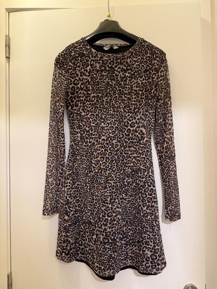 Leopard print jurkje Stradivarius met lange mouwen – maat S, Kleding | Dames, Jurken, Nieuw, Maat 36 (S), Zwart, Ophalen of Verzenden