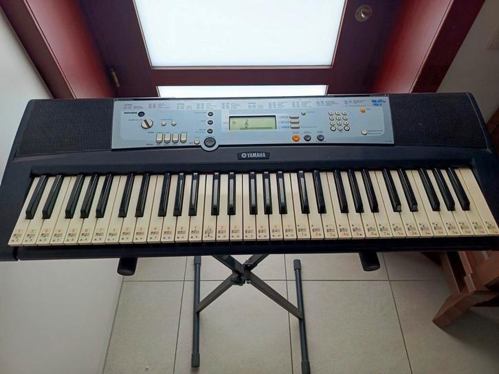Yamaha YPT-200, Muziek en Instrumenten, Keyboards, Gebruikt, 61 toetsen, Yamaha, Midi-aansluiting, Ophalen