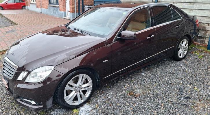 Mercedes E klasse 2010 200cdi avantgarde handgeschakeld, Auto's, Mercedes-Benz, Bedrijf, Trekhaak, Diesel, Euro 5, Berline, 4 deurs