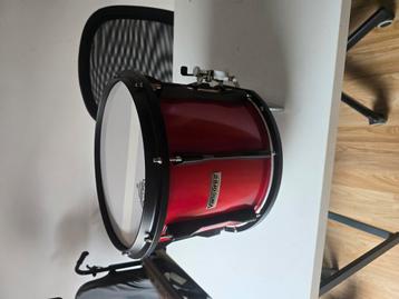 Petite caisse Rouge Remo + housse de transport beschikbaar voor biedingen